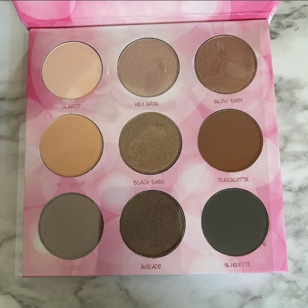 Makeup Bundle #3 - Picture 6 of 8